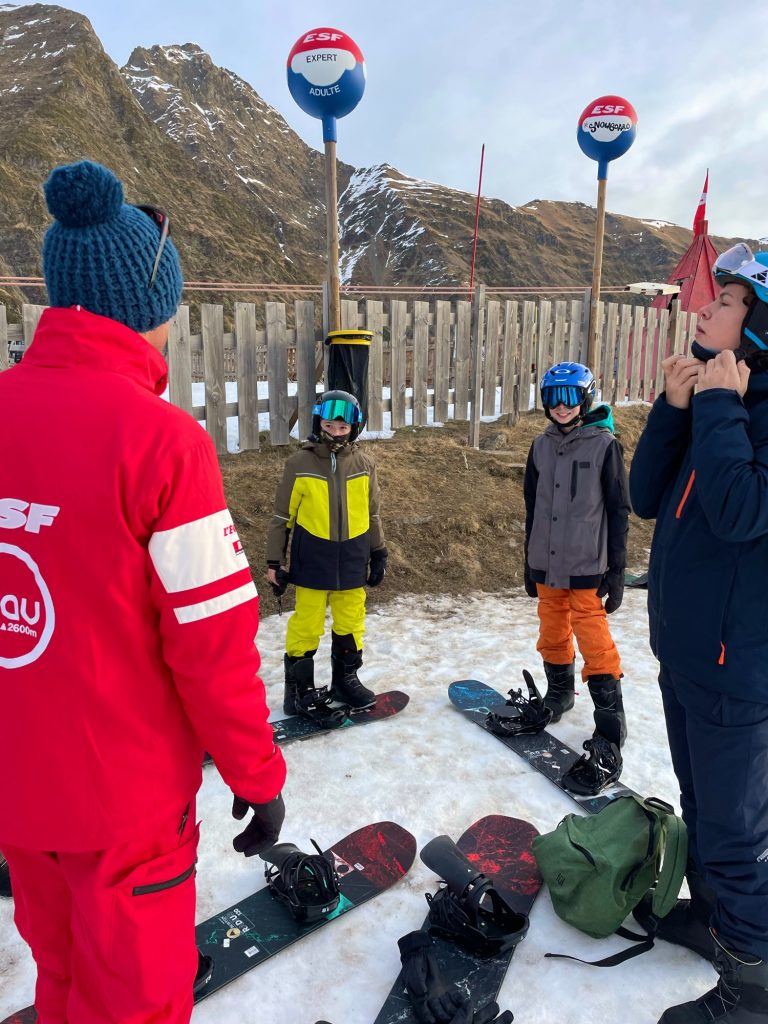 Moniteur de ski avec nos élèves