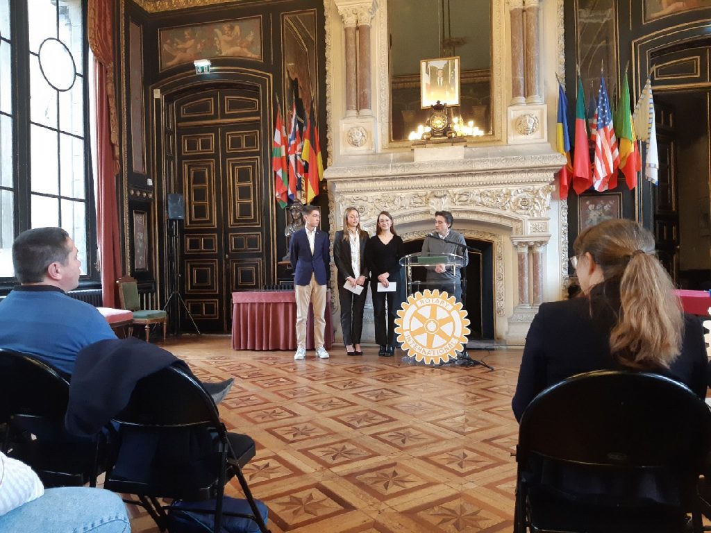 Concours du Rotary dans les salons de l'hôtel de Ville d'Angoulême