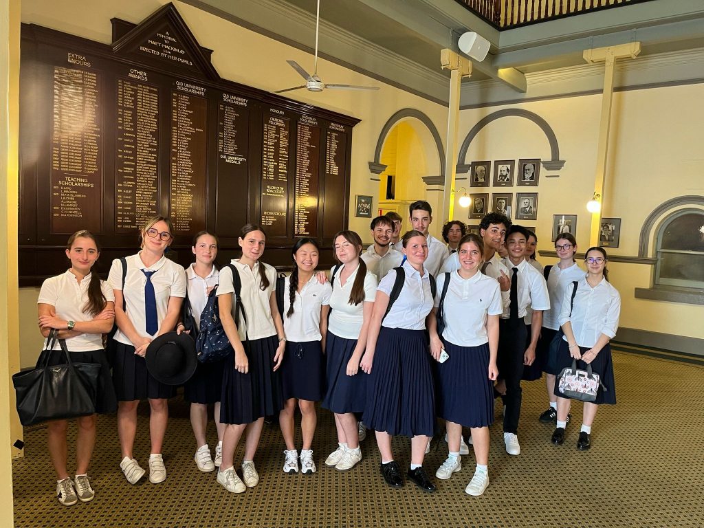 Le groupe de Saint-Paul à la BGGS.