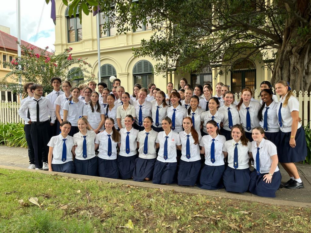 Photo de groupe avec les correspondantes