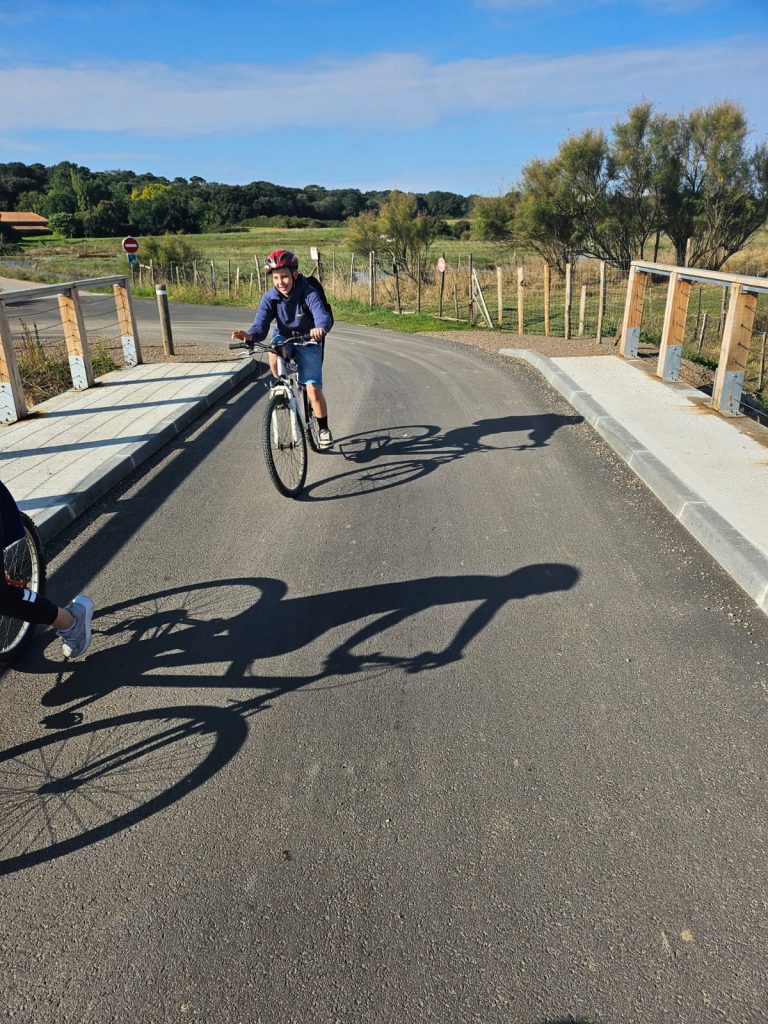 on pédale sur les routes de Vendée